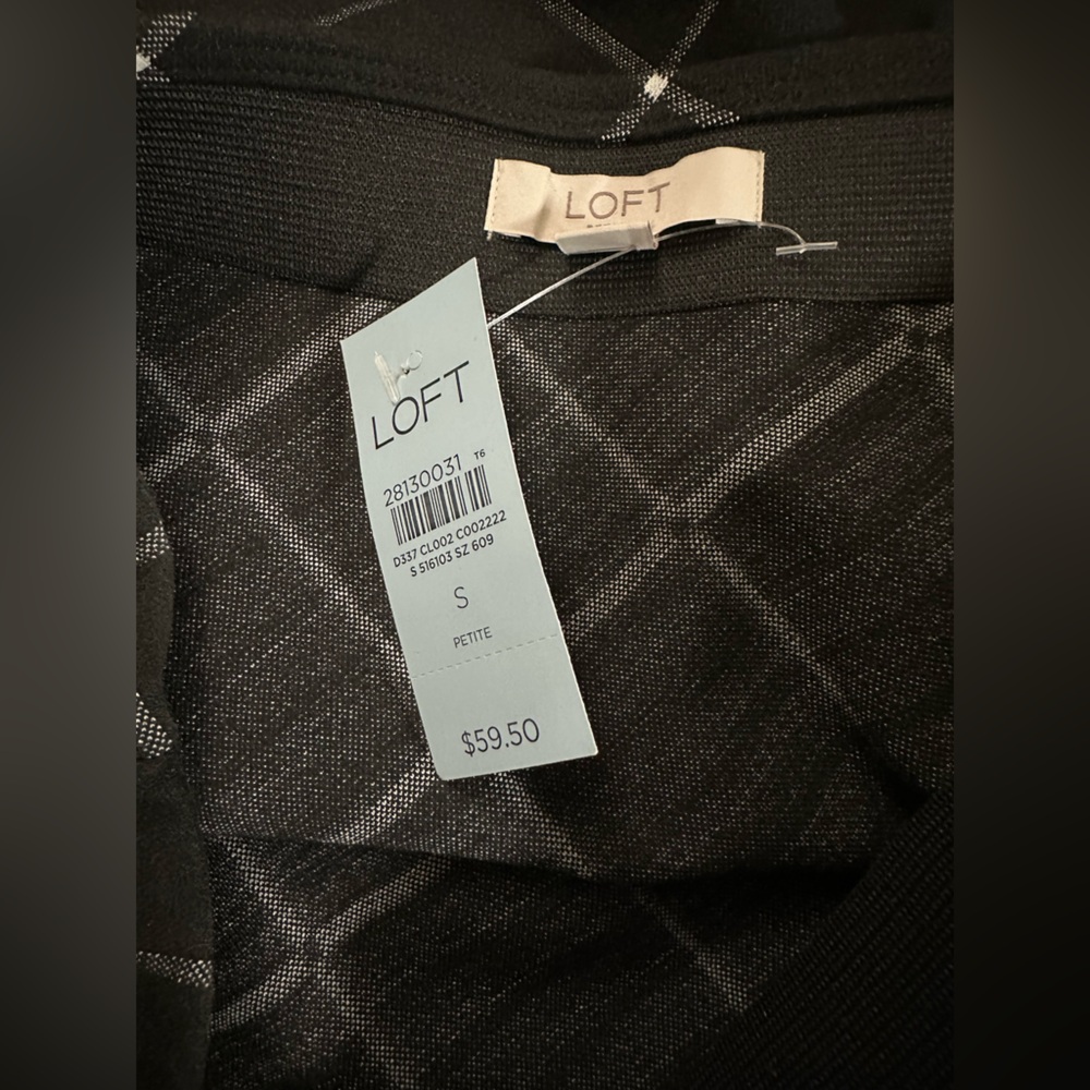 Women’s LOFT skirt, elastic waist. Size Small Petite. NWT. - Picture 3 of 4